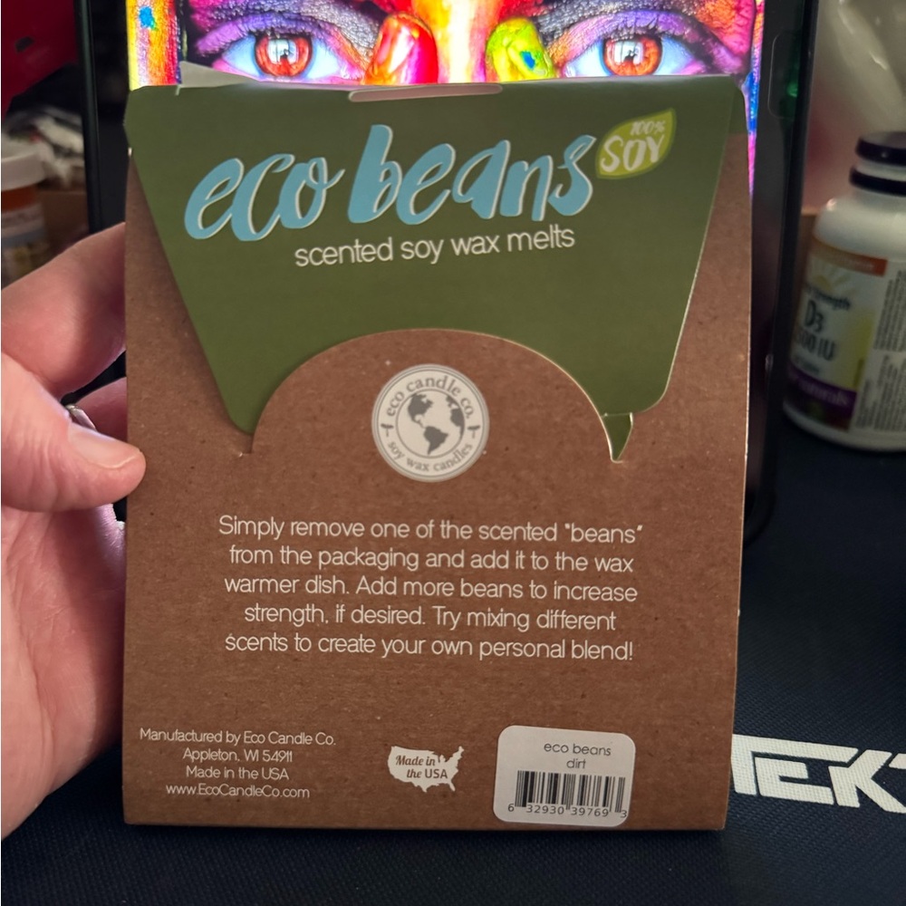 Eco Beans Soy Wax Melts in Green Packaging - Picture 2 of 3